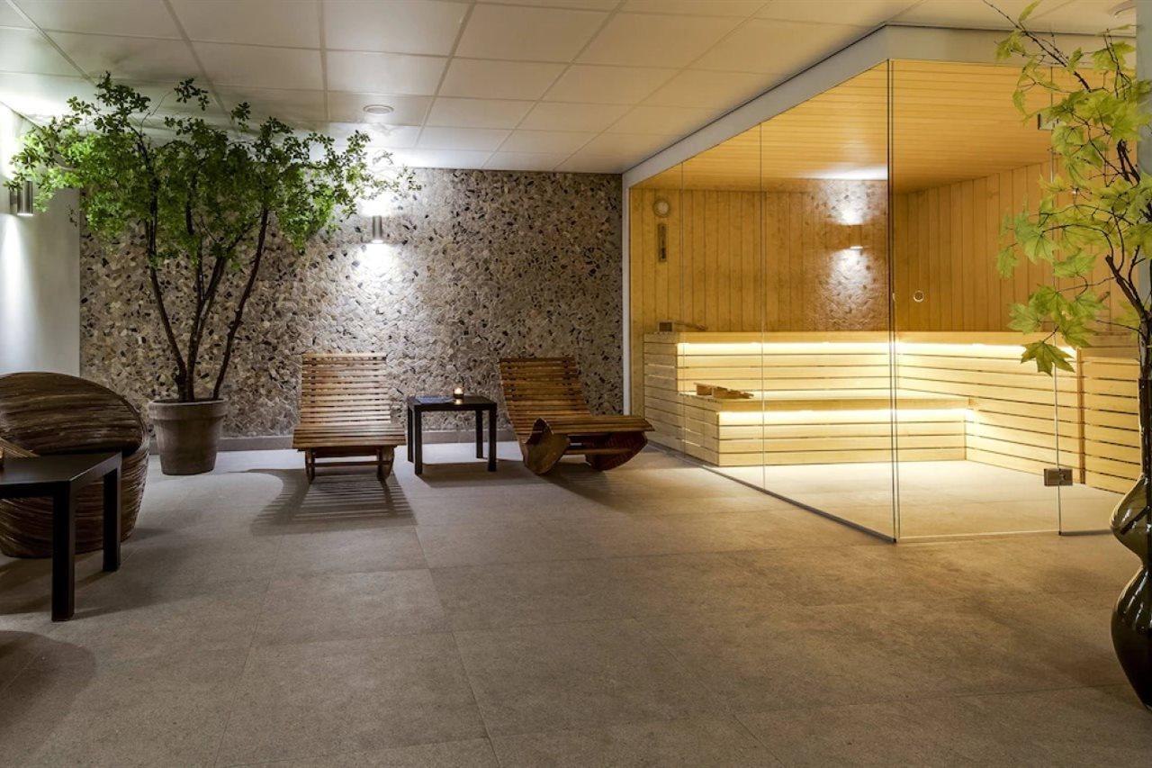 Nh Collection Amsterdam Barbizon Palace Esterno foto A Finnish sauna